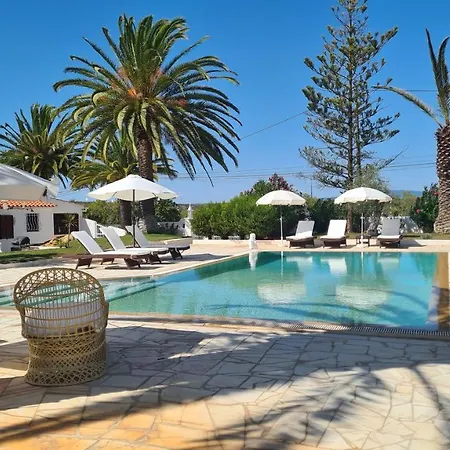 Les Arcades דירה *